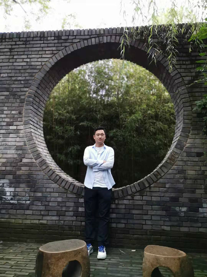 李偉.jpg